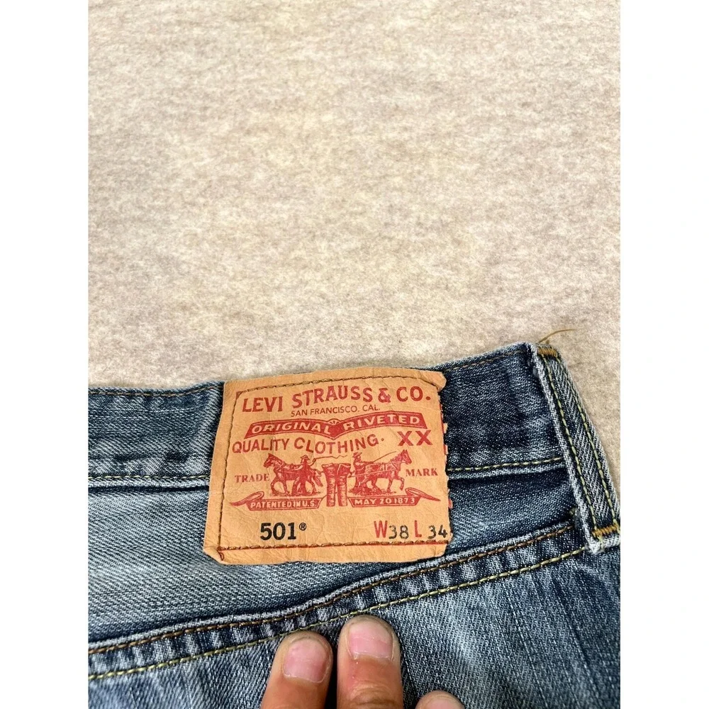 Levis 501 Jeans Mens 38x34 Blue Whiskering‎ Denim Cotton Button Fly Straight Leg